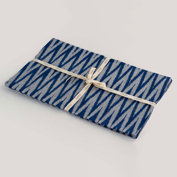 Chiva Ivory / Black Ikat Handwoven 100% Cotton Table Runner